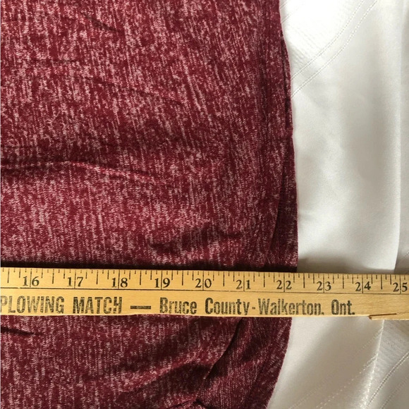 HOLLISTER Long Sleeved Slouchy Neck Tee - Picture 8 of 9